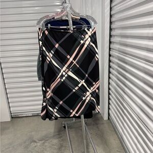 New York & Company | Vintage A-Line Skirt in Black and Pink | size XL